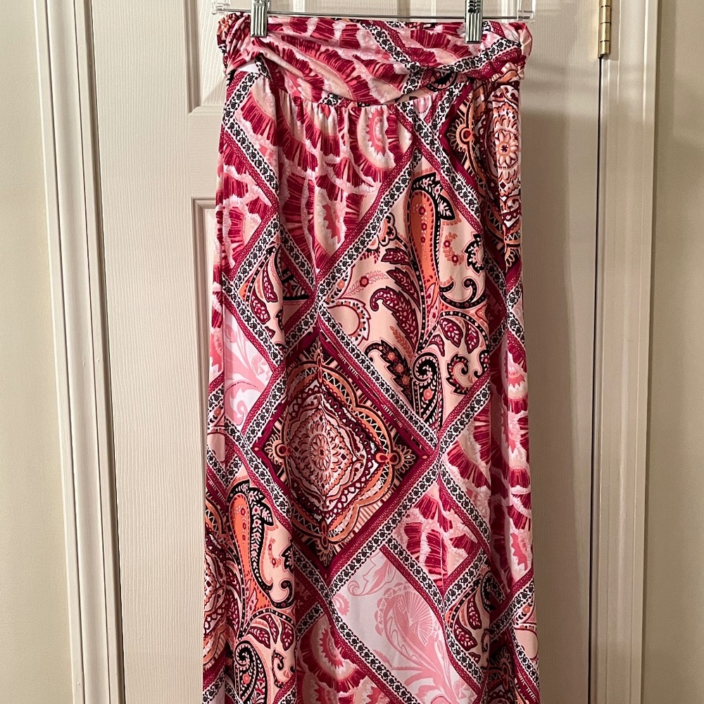 New Directions Small Floral Maxi Skirt